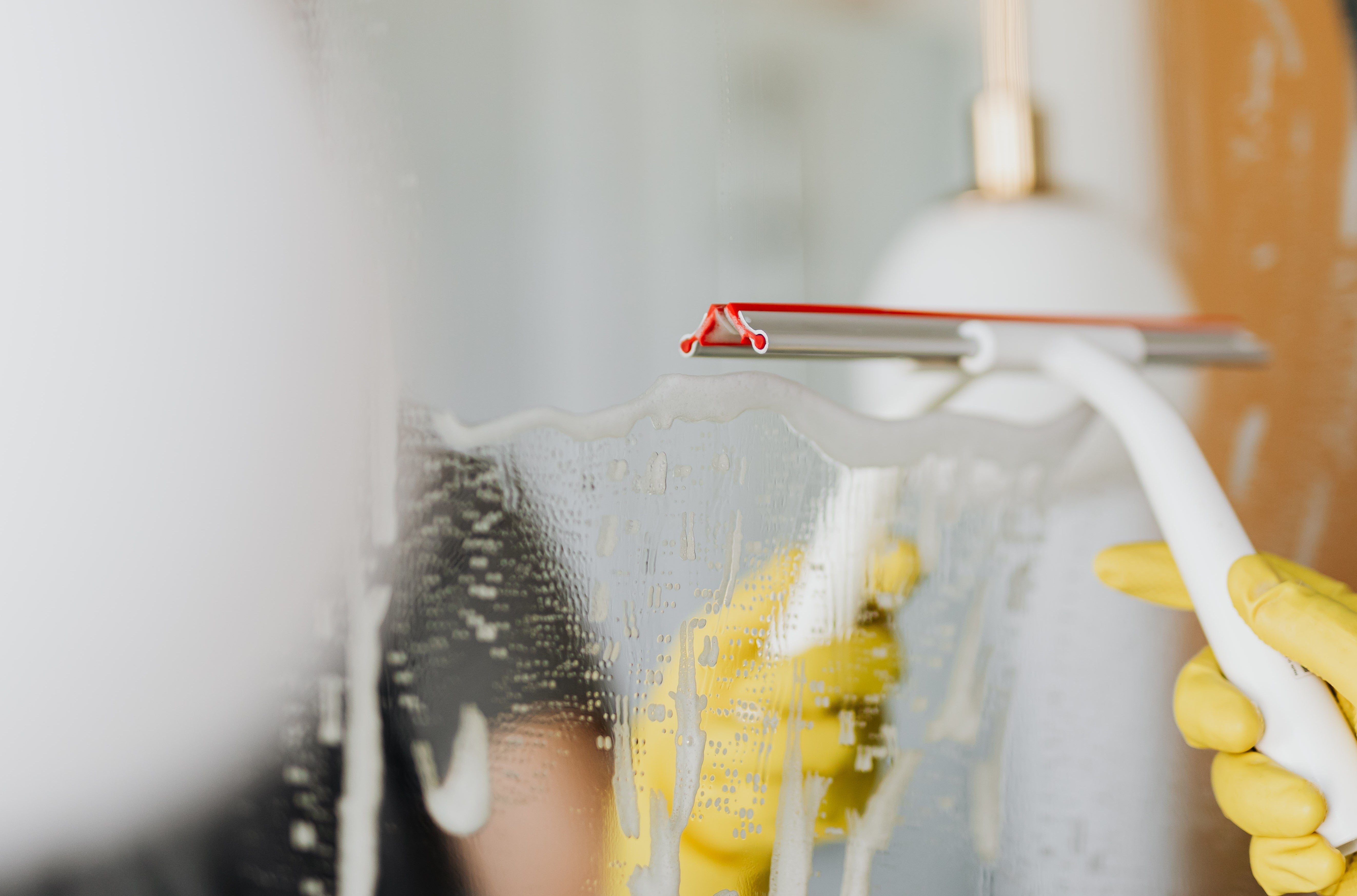 How Do Anti Fog Mirrors Work? OmiroDirect