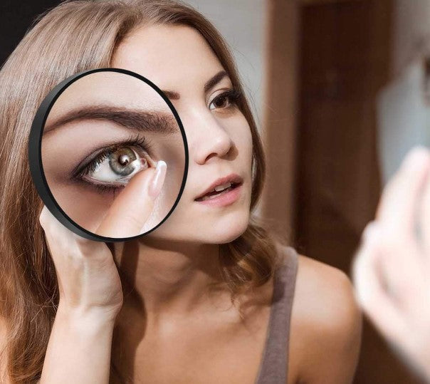 What is a Magnifying Mirror and How Does It Work?