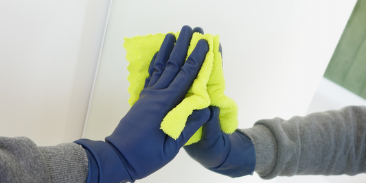 How to Care for Your OMIRO Mirror: Keep It Sparkling and Lasting Longer