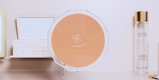 OMIRO Peach Fuzz Compact Mirror: The Ultimate Fusion of Style and Functionality